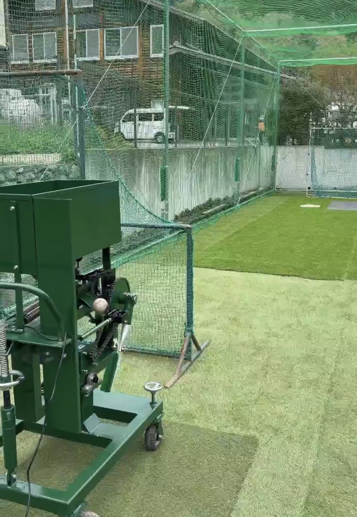 高尾バッティングセンターの屋外打撃設備